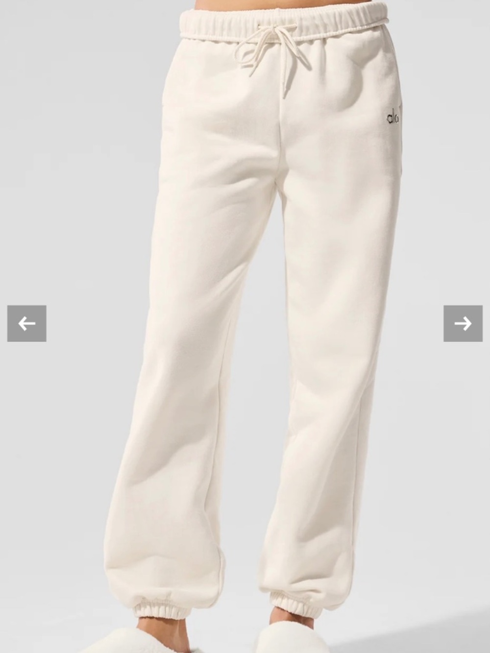 Alo Yoga Accolade Sweatpant in Ivory